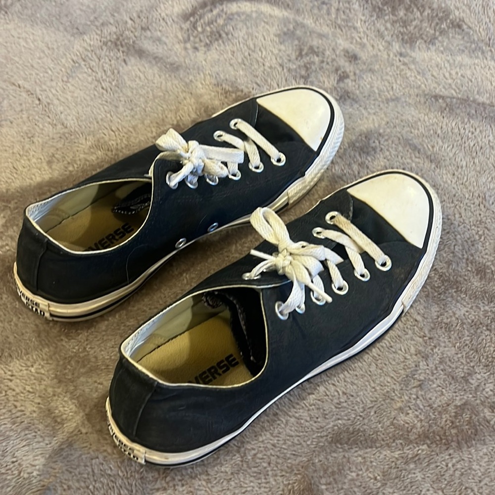 Converse womens size 9 black lots of life still left